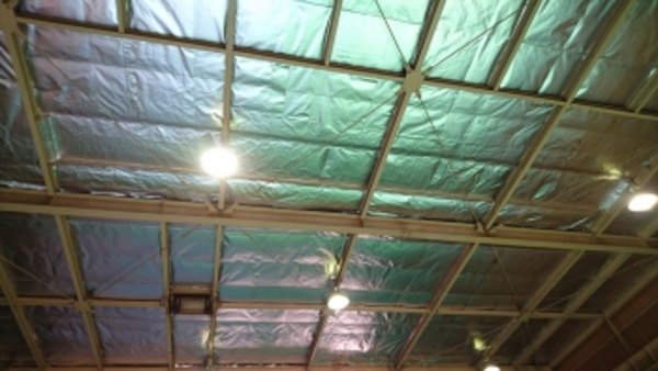 北九州市若松区 工場内屋根下遮熱シート施工 福岡で遮熱 断熱シートで省エネ 電力削減ならプロックスマテリアル